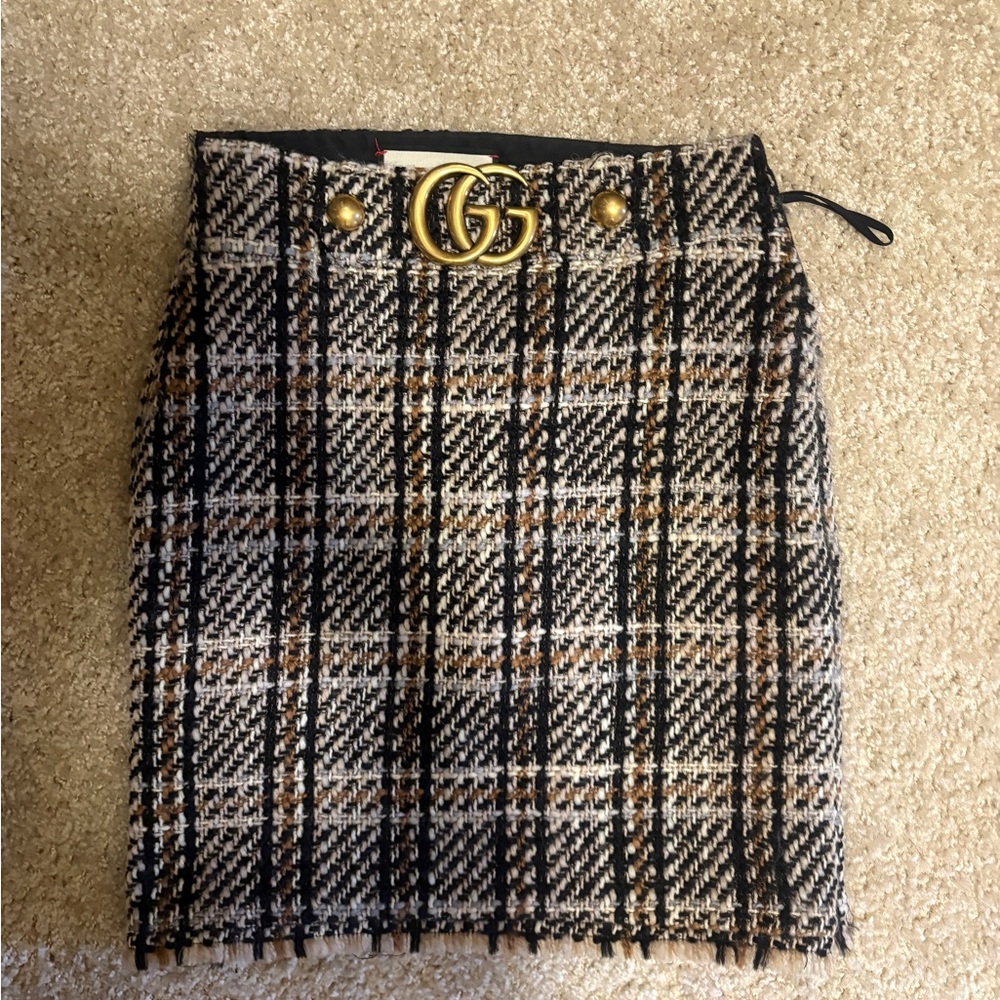 Authentic Tweed Gucci Skirt Metal Logo